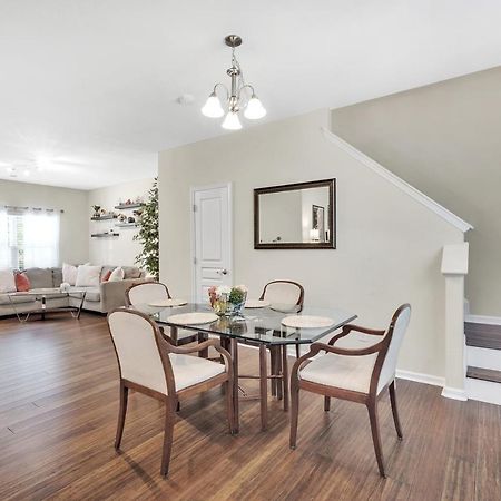 Cozy Home Close To Airport, Downtown, & Us Whitewater Center 샬럿 외부 사진