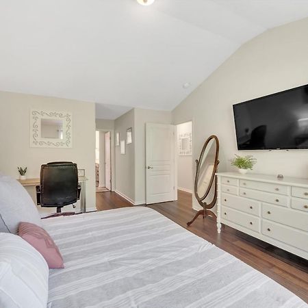 Cozy Home Close To Airport, Downtown, & Us Whitewater Center 샬럿 외부 사진