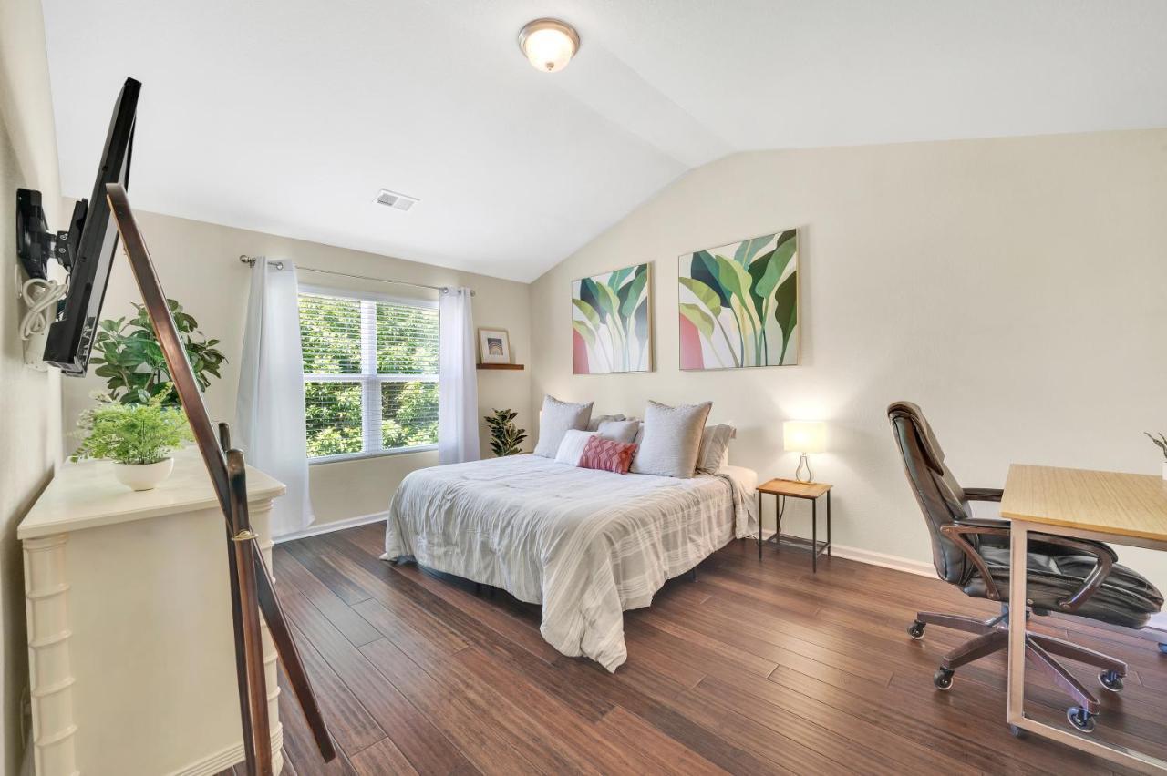 Cozy Home Close To Airport, Downtown, & Us Whitewater Center 샬럿 외부 사진