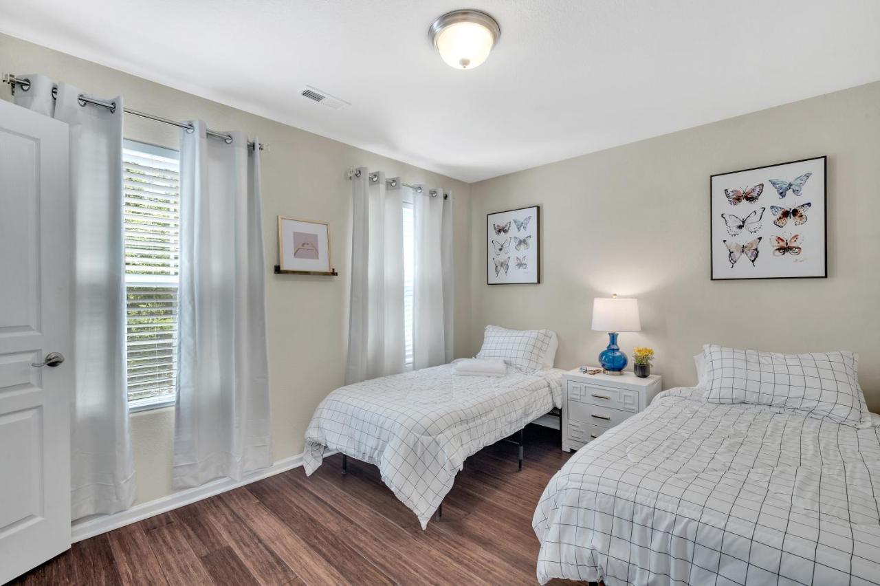 Cozy Home Close To Airport, Downtown, & Us Whitewater Center 샬럿 외부 사진